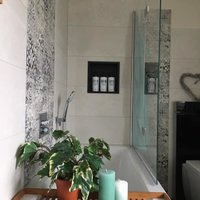 umgebautes Badezimmer